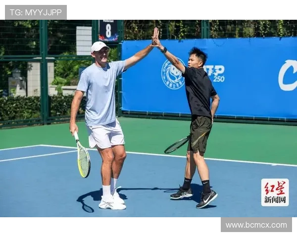 成都网球队以81分领跑冠军赛积分榜展现强劲实力与团队合作精神 成都网球队以81分领跑冠军赛积分榜展现强劲实力与团队合作精神