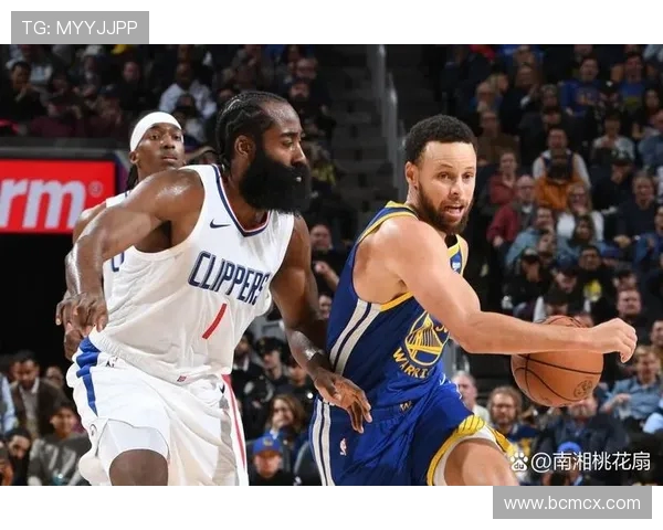 勇士与快船激战回顾2018年12月24日精彩对决全场回放分析 勇士与快船激战回顾2018年12月24日精彩对决全场回放分析