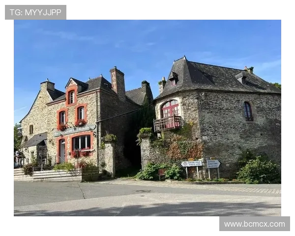 布莱克尼:探索这座小镇的历史魅力与自然风光之旅 布莱克尼:探索这座小镇的历史魅力与自然风光之旅